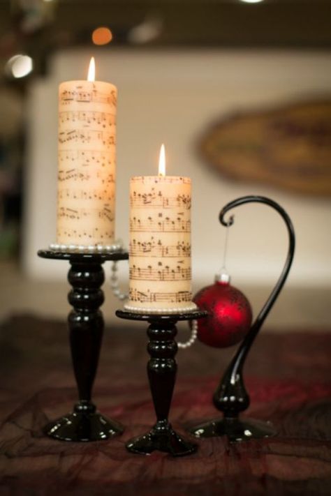 Music Candle, Sheet Music Crafts, Deco Champetre, Diy Music, Music Crafts, Diy Candle Holders, Candle Craft, Music Decor, Homemade Candles