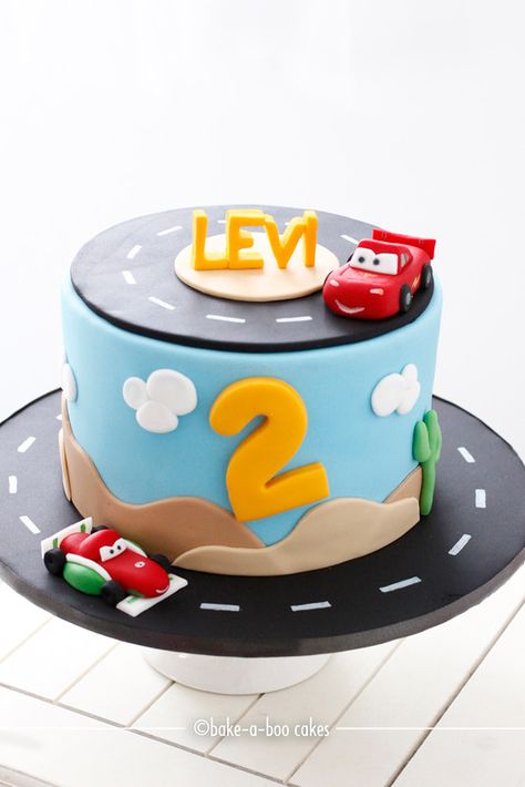 Cars Cake Ideas, Car Cakes For Boys, Disney Cars Cake, Cars Theme Cake, Mcqueen Cake, Baby Boy Birthday Cake, 2nd Birthday Party For Boys, Cars Birthday Cake, Cars Cake