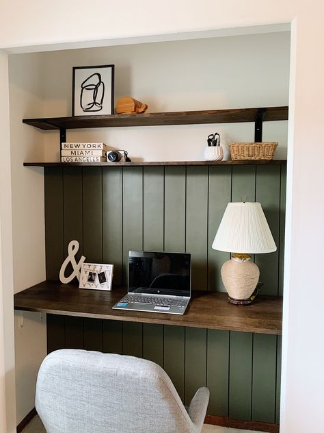 Closet Desk Nook Ideas, Corner Nook Office Small Spaces, Closet Office Nook, Computer Desk Nook, Office Nook Wallpaper, Office Closet Design, Closet Into Desk Nook, Small Desk Nook, Nook Office