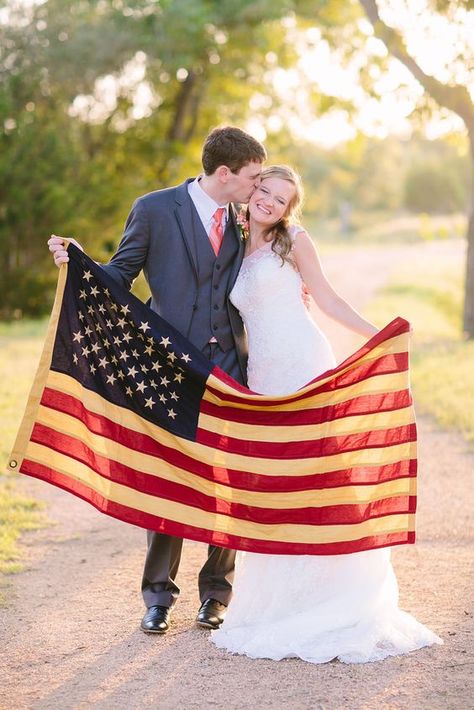 Fourth of July Wedding Photos / http://www.himisspuff.com/red-white-and-blue-4th-of-july-wedding-ideas/7/ Wedding Rocks, Red White Blue Wedding, Fourth Of July Wedding, July 4th Wedding, Patriotic Wedding, Wedding Captions For Instagram, Wedding Captions, Red Wedding Theme, Theme Nature