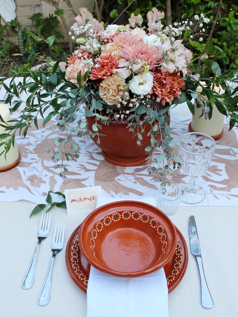 Mexican Theme Party Dress, Mexican Boho Quinceanera, Mexican Tablescape Ideas, Fall Mexican Theme Wedding, Wedding Catering Mexican Food, Mexican Wedding Centerpieces Mexico, Mexican Themed Tablescape, Charro Wedding Centerpieces, Spanish Style Bridal Party