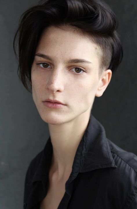 Androgynous Face, Androgynous Women, Androgynous Models, Face Anatomy, Human Bean, Modeling Agency, Face Reference, Talent Management, Portrait Inspiration