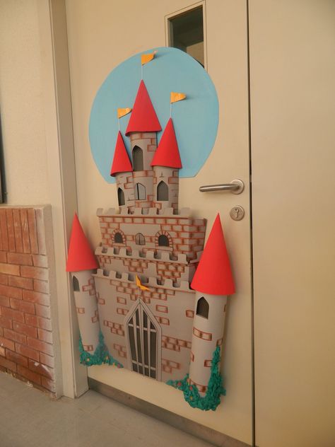 Kids Bulletin Boards, Competitions For Kids, Fairy Tale Theme, School Displays, Library Displays, Classroom Door, Classroom Displays, Display Board, Classroom Themes