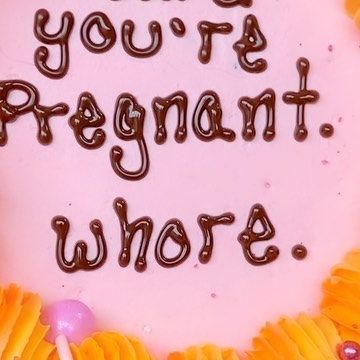 Congratulations Pregnancy, August 20, Baby Mama, Cookie Cake, Pregnancy Announcement, Baby Announcement, Chocolate Chip, Cake Decorating, Cake