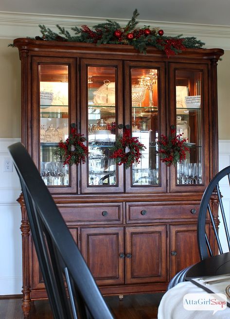 China Cabinet Decor, Holiday Decorating Ideas, Christmas House Tour, Hutch Decor, Christmas Dining Room, Christmas China, Dining Room Hutch, Christmas Dining, Christmas Decorations Rustic