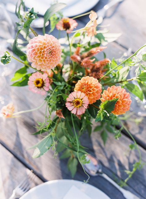 Dahlia Centerpiece Wedding, Dahlia Centerpiece, Dahlia Wedding Bouquets, Dahlia Wedding, Herb Wedding, Unique Wedding Centerpieces, Pink Wedding Centerpieces, Dahlias Wedding, Tall Wedding Centerpieces