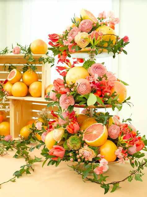 Deco Fruit, Citrus Baby, Fruit Centerpieces, Citrus Wedding, Tafel Decor, Seasonal Fruit, 13 November, Tiered Trays, Deco Floral