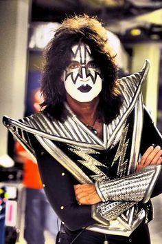 Tommy Thayer~Space Man (Space Ace) Banda Kiss, Kiss Rock Band, Kiss Photos, Tommy Thayer, Space Ace, Band Kiss, Vinnie Vincent, Kiss Members, Eric Carr