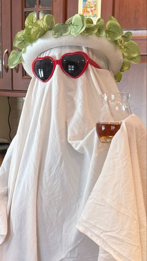 Taylor Swift Ghost, Taylor Swift Halloween Costume, Ghost Costume, Costume Inspo, Anti Hero, Eras Tour, Holiday Parties, Halloween Costume, Taylor Swift