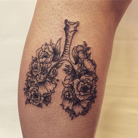 Anatomical Tattoos, Cool Tattoos For Girls, Anatomy Tattoo, Wrap Around Tattoo, Nurse Tattoo, Medical Tattoo, Skeleton Tattoos, Geniale Tattoos, Aesthetic Tattoo