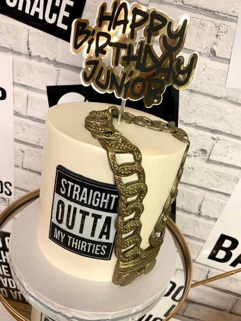 Hip Hop Themed Cake, Aint Nothing But A Gangsta Party Theme, Hiphop Theme Party, Hip Hop 40th Birthday Party, 90’s Hip Hop Party, Hip Hop Theme Party Ideas, Ganster Party, 90s Hip Hop Party Decorations, Nothing But A Gangsta Party