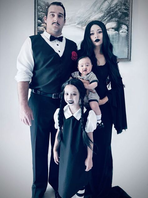 Wednesday Adam’s Family Costume, Adam’s Family Couple Costume Diy, Adam’s Family Halloween Costume, Pugsley Wednesday, Family Costume Halloween, Addams Family Costume, Parents With Baby, Adams Family Costume, Wednesday Family