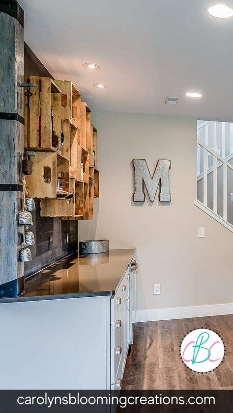 wood crates on the wall as shelves Diy Home Improvements, Man Cave Design, Just Chill, Man Of The House, Large Tv, Gaming Station, The Den, Organized Living, Home Improvements