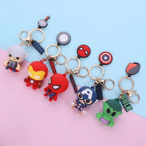 3D Spider-man Ironman Keychain Avengers Marvel Keychain - Etsy Cute Avengers, Marvel Keychain, Bottle Necklace Diy, Disney Keychain, Disney Christmas Tree, Marvel Gifts, Black Keychain, Avengers Superheroes, Fish Extender