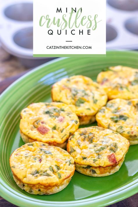 These mini crustless quiche are an easy, make-ahead breakfast that will save you time while being healthy & flexible with what you can add in! Individual Crustless Quiche Recipes, Crustless Quiche Cups Muffin Recipes, Muffin Quiche Recipes Crustless, Mini Crust Less Quiche, Easy Quiche Cups, Quiche Mini Muffins, Crustless Mini Quiches In Muffin Tin, Small Quiche Recipes, Quiche Muffins With Tortillas