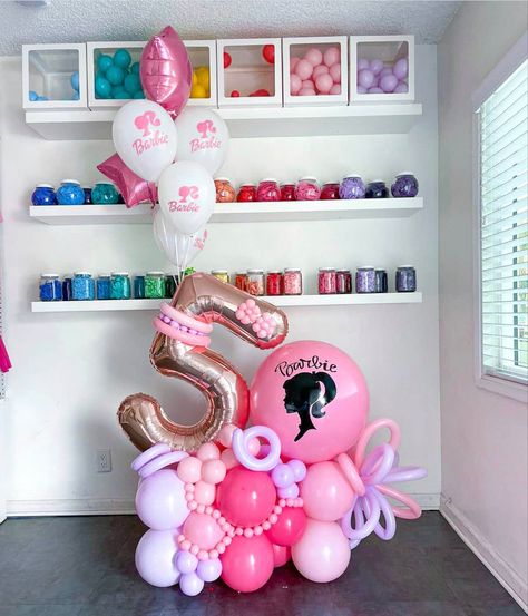 Baloon Decorations Barbie, Barbie Ballons Decoration, Barbie Party Balloons, Barbie Birthday Balloons, Barbie Balloon Decor, Barbie Balloon Bouquet, Barbie Balloon Decorations, Barbie Balloons, Barbie Party Decorations