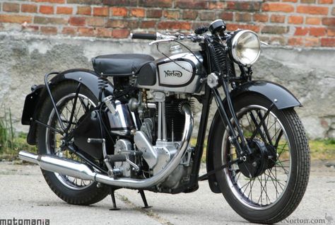 Norton Bike, Norton Motorcycle, Motorbike Art, Antique Motorcycles, British Motorcycles, Motorcycle Shop, Honda Bikes, American Motorcycles, Motorcycle Pictures