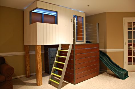 modern playhouse Playhouse Bedroom, Inside Playhouse, Basement Kids, Play Loft, Luxury Playhouses, Playhouse Design, Playhouse Kids, Modern Playhouse, Kids Indoor Playhouse