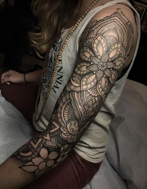 Full sleeve tattoo - 95 Awesome Examples of Full Sleeve Tattoo Ideas <3 <3 Tato Mandala, White Flower Tattoos, Tattoo Diy, Sailor Jerry Tattoos, Cat Tattoos, Tattoos Geometric, Geniale Tattoos, Tiny Tattoo, Full Sleeve Tattoos