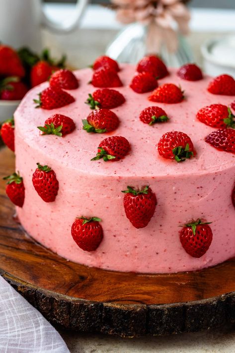 Strawberry Cake Pies And Tacos, Brigadeiro Cake, Pecan Pie Cake, Strawberry Cream Cheese Frosting, Fudge Ice Cream, Cake 5, Strawberry Cake Recipes, Vegan Cupcakes, Tasty Chocolate Cake