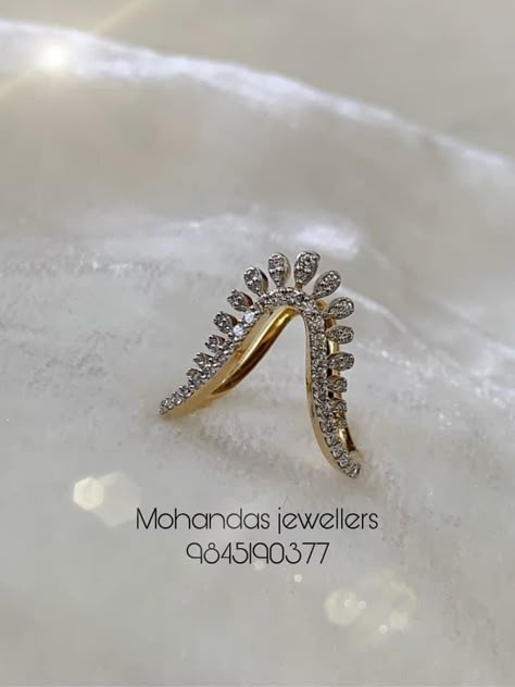 Engement Ring Gold, Diamond Vanki Ring Designs, Vanki Ring Design Diamond, Vodungila Designs, Prathanam Ring, Pradhanam Rings, Vanki Ring Design, Vanki Ring, Antique Gold Bracelet