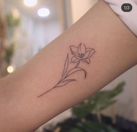 Minimalistic Lily Tattoo, Minimal Lily Flower Tattoo, Fineline Lilly Tattoo, Lily Flower Tattoos Minimalist, Lilly Line Tattoo, Dainty Lilly Tattoo, Line Art Lily Tattoo, Water Lily Small Tattoo, Small Lily Tattoo Simple