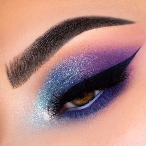 Blue And Purple Makeup Looks, She's A Rainbow, Muscle Beach, Rainbow Palette, Eye Makeup Pictures, Purple Makeup, Beautiful Eye Makeup, Eye Makeup Designs, Colourpop Cosmetics