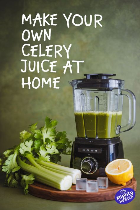 Fresh celery stalks, lemon, and ice cubes arranged beside a blender containing homemade green juice on wooden cutting board for healthy juicing recipes. Juice Without A Juicer, Juice In A Blender, Juicing Recipes For Beginners, Celery Juice Benefits, Routine Inspiration, Juice Blender, Juice Benefits, Healthy Juice Drinks, 5 Minute Meals