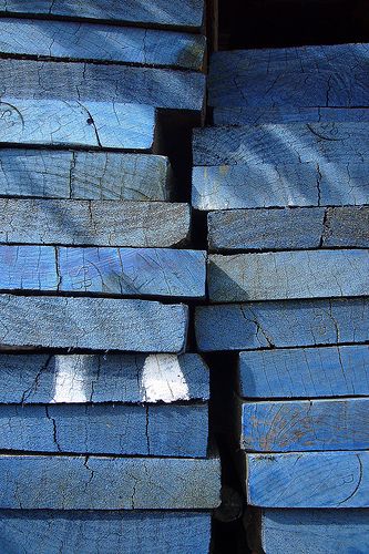 "'What is the use of a book', thought Alice, 'without pictures or conversations?'" ~ Lewis Carroll   Sculpture Trouvée, Katlijk January Blues, Alice Blue, Color Celeste, Blue Inspiration, Blue Wood, Brand Board, Feeling Blue, Love Blue, True Blue