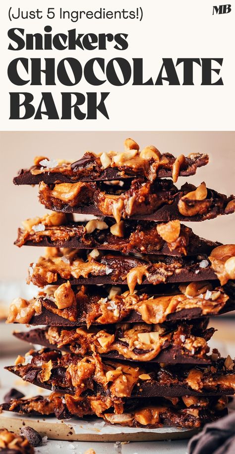 5-ingredient, peanutty, caramel-y vegan chocolate bark that tastes like a Snickers bar! A DREAM dessert with minimal prep required! Dream Dessert, Snickers Chocolate, Peanut Butter Truffles, Minimalist Baker, Snickers Bar, Flaky Salt, Peanut Butter Lovers, Chocolate Bark, Bakery Recipes