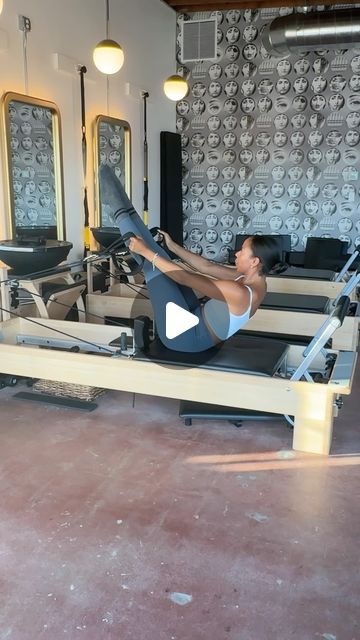 Mo Jo 🦋 on Instagram: "I live for a short box Pilates flow, bonus points if it’s a core killa like this one." Pilates Ab Exercises, Pilates Core Exercises, Core Pilates, Pilates Quotes, Pilates Workout Plan, Pilates Workout Routine, Pilates Instructor, Get Moving, Pilates Reformer