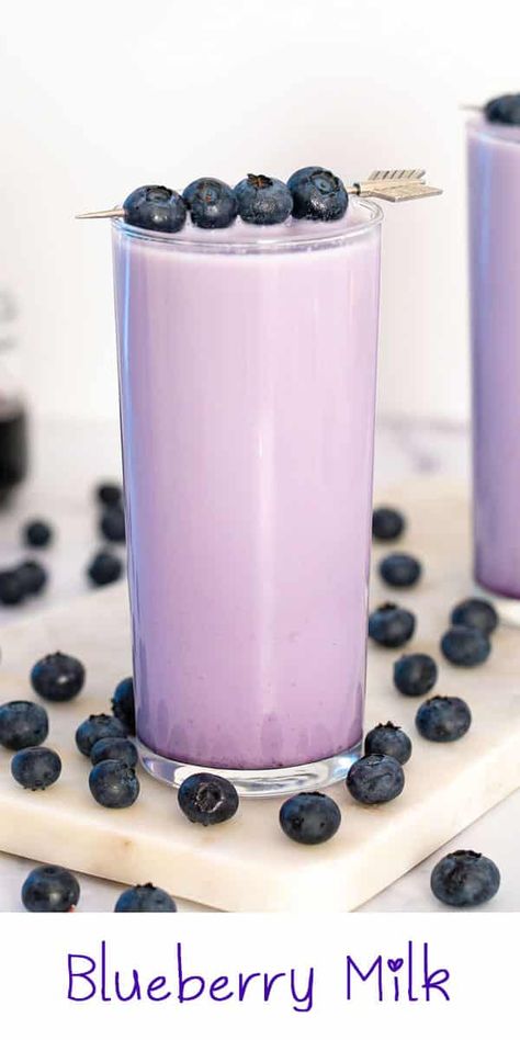 Flavored Milk Recipes, Blueberry Drinks, Blueberry Simple Syrup, Homemade Blueberry Syrup, Blueberry Milk, Bubble Tea Flavors, Homemade Recipe Books, Blueberry Syrup, Happy Cooking