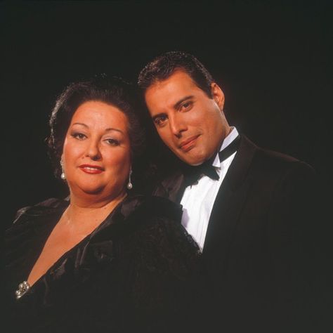 "Now, that's a real singer." - Freddie Mercury. Montserrat Caballé (1933 - 2018). Rest In Peace. Freddie Mercury Barcelona, Mr Fahrenheit, Freddie My Love, 80s Celebrities, We Are The Champions, Queen Photos, Roger Taylor, We Will Rock You, Queen Freddie Mercury