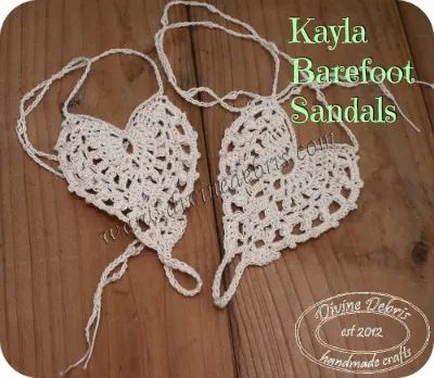 The Kayla Barefoot Sandals free crochet pattern by DivineDebris.com Bearfoot Sandals, Shoeless Sandals, Barefoot Sandals Crochet Pattern, Crocheted Hearts, Crochet Lingerie, Arm Knit, Crochet Barefoot Sandals, Sandals Patterns, Barefoot Sandal