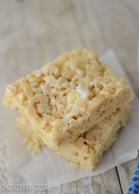 Banana-Cream-Pie-Krispie-Treats (5 of 5) Butter Packaging, Deceptively Delicious, Rice Crispy Treats Recipe, Krispy Treats, Krispies Treats, Cereal Treats, Marshmallow Cream, Rice Krispy, Rice Crispy Treats