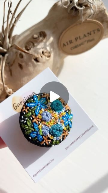 Garciana || Clay & Textiles on Instagram: "Bouquet brooch 🌺 💐 
.
.
.
.
.
#embroidery #bouquet #flowers #nature #handmade #floral #botanical #brooch #mothersday #mothersdaygift #smallbusiness" Embroidery Bouquet, Flower Brooch Handmade, Brooch Embroidery, Bouquet Brooch, Brooch Handmade, Floral Brooch, Brooch Bouquets, Mothersday Gifts, Flowers Nature