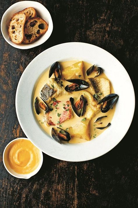 France Food, Recipes For Summer, Fish Stew, Shellfish Recipes, French Dishes, Small Head, Recipe Books, Fish And Meat, French Cooking