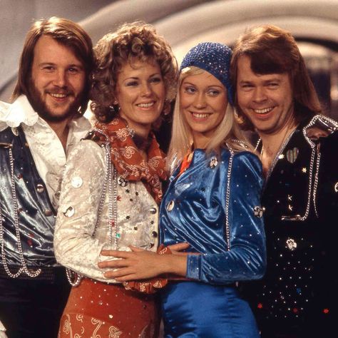 ABBA - Waterloo (1974) Abba Outfits, Frida Abba, John Newman, Seven Nation Army, Eye Of The Tiger, The Final Countdown, The Verve, Saturday Night Fever, 80s Bands