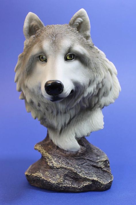 NOBLE WOLF BUST wolf figurine from Nemesis Now - INCLUDES recorded delivery Medieval Banquet, Dragon Box, Backyard Layout, Friends Central Perk, Six Flags, Retro Accessories, Cedar Point, Wolf Head, Grey Wolf