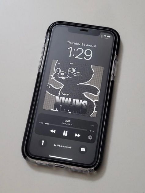 Iphone 11 Black Aesthetic, Iphone 11 Aesthetic, Iphone 11 Black, 11 Aesthetic, Aesthetic Black, Black Aesthetic, Iphone 11, Screen, Iphone