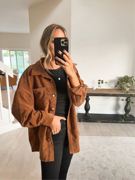 Brown Corduroy Shacket Outfit, Courdroy Jacket Women Outfit, Brown Clothes Women, Courdaroy Jackets Outfit, Courdoroy Jacket Outfit Women, Brown Shirt Jacket Outfit, Courderoy Jacket Outfit Fall, Brown Corduroy Shirt Outfit, Corduroy Shacket Outfit Women