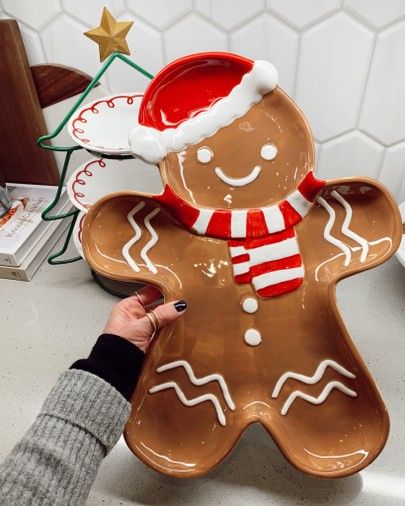 Serving platter for Christmas holidays. http://liketk.it/3250y @liketoknow.it #liketkit #LTKunder50 #LTKhome #LTKsalealert Christmas Jesmonite, Christmas Ceramics Ideas, Christmas Class Treats, Clay Pottery Ideas, Heart Waffle Maker, Pottery Christmas, Clay Christmas Decorations, Clay Christmas, Vintage Christmas Gifts