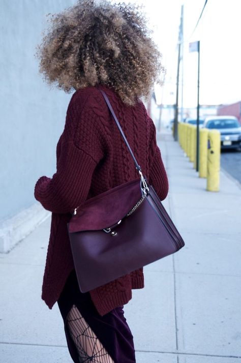 Purple Bags Outfit, Tonal Outfits, Chloe Faye Backpack, Chloe Tote, Chloe Faye Bag, Backpack Purple, Faye Bag, Burgundy Outfit, Purple Backpack