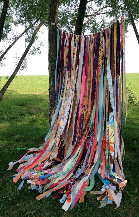 Kidchella Party, Hippie Chic Weddings, Garland Curtain, Hippie Party, Hippie Wedding, Happy Hippie, Boho Party, Bridal Shower Tea, Prayer Flags