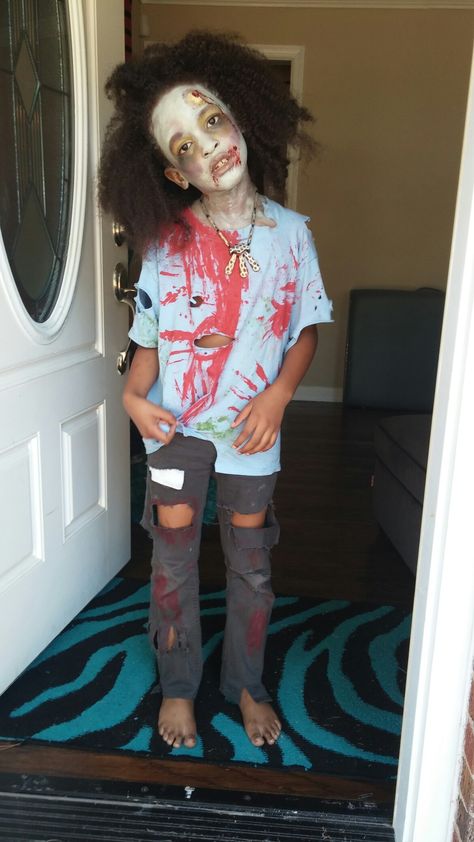 Diy Zombie Costume For Kids, Diy Zombie Costume, Diy Bugs, Zombie Costume Kids, Kid Diy, Grass Stains, Zombie T Shirt, Zombie Costume, Diy Halloween Costumes Easy