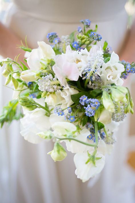 Forget me nots in a bouquet Sweet Pea Wedding Flowers, Pale Blue Wedding, Flowers To Go, Wildflower Wedding Bouquet, Flowers Wedding Bouquet, Birthday Flowers Bouquet, Blue Wedding Bouquet, Bridal Bouquet Flowers, Blue Wedding Flowers