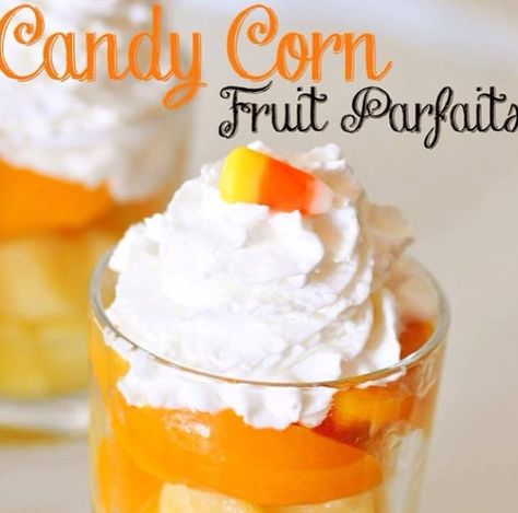 Halloween Candy Corn Parfait Dessert! #Halloween #eventplanning #desserts #candycorn Fruit Desserts For Parties, Fruit Parfait Recipes, Healthy Halloween Candy, Fruit Parfaits, Desserts For Parties, Parfait Recipe, Healthy Halloween Treats, Parfait Desserts, Fruit Parfait