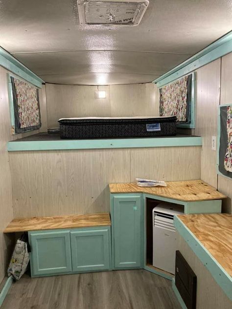 Remodeled Horse Trailers, Horse Trailer Renovation Ideas, Horse Trailer Bed Ideas, Weekender Horse Trailer Ideas Diy, Horse Trailer Living Quarters Organization, Diy Horse Trailer Living Quarters, Gooseneck Trailer Conversion, Horse Trailer Conversion Living Quarters, Horse Trailer Living Quarters Diy