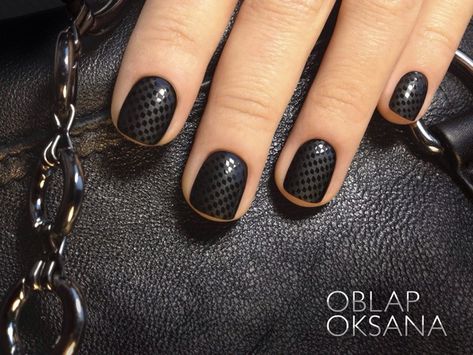 Carbon fiber nails! Great for a girl who's done taking the world's sh*t. Classy Nail Art, Art Noir, Black Nail Art, Black Nail, Get Nails, Design Nail, Nail Polish Designs, Nail Polish Colors, Design Design