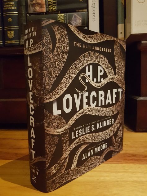 The New Annotated H.P. Lovecraft Scary Library, Hp Lovecraft Books, Alex Core, Dnd Party, Color Out Of Space, Space Books, H P Lovecraft, Hp Lovecraft, Cthulhu Mythos